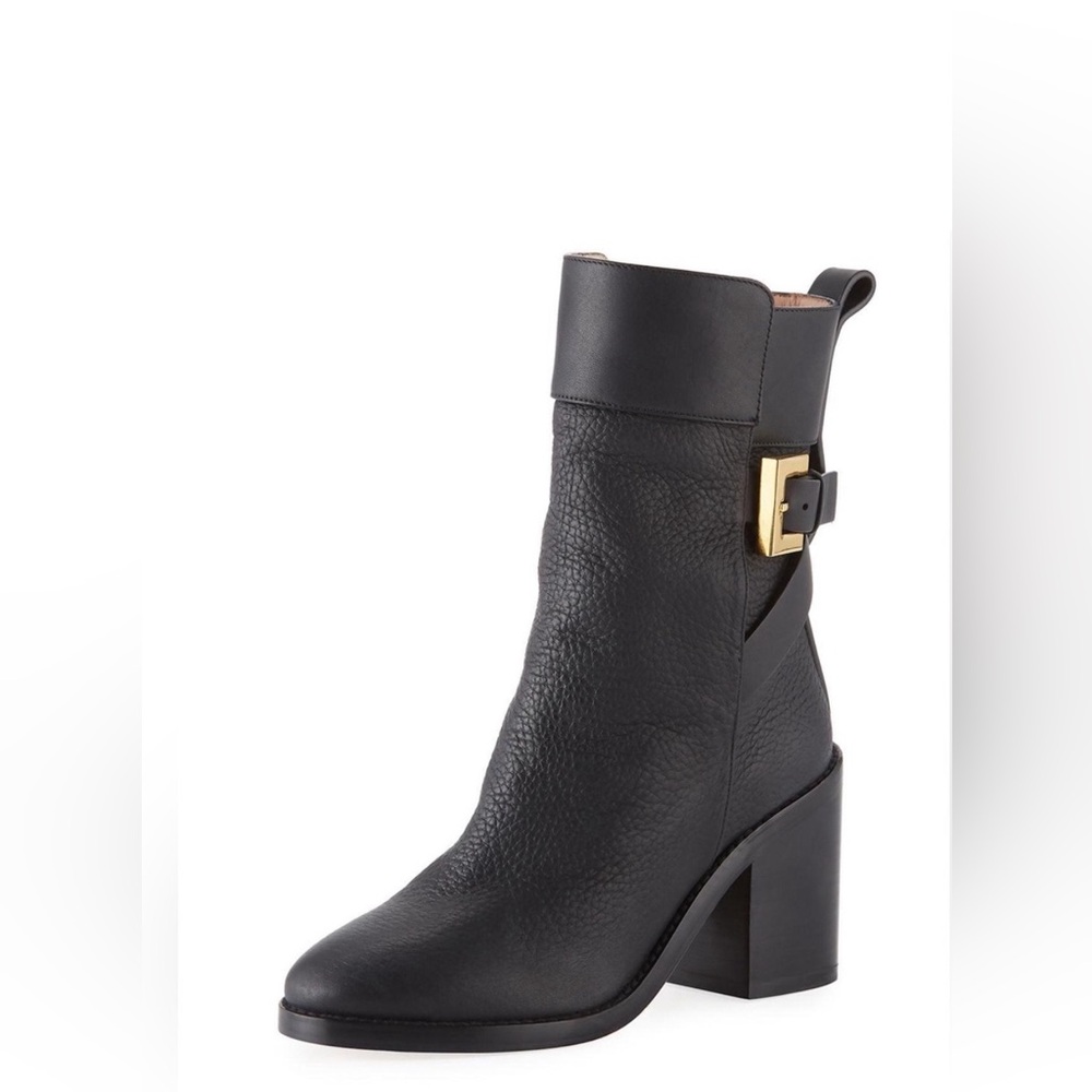 Stuart Weitzman Joplin Buckled Boots